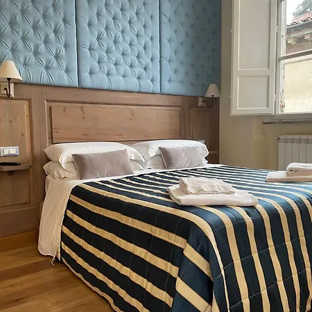Chalet Lucca Bed & Breakfast 2*